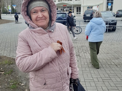 Дети вручили георгиевскую ленту